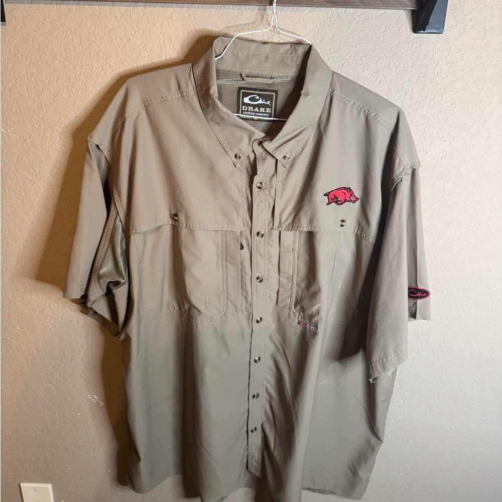 Drake Arkansas Razorback Men's Khaki Short Sleeve Shirt